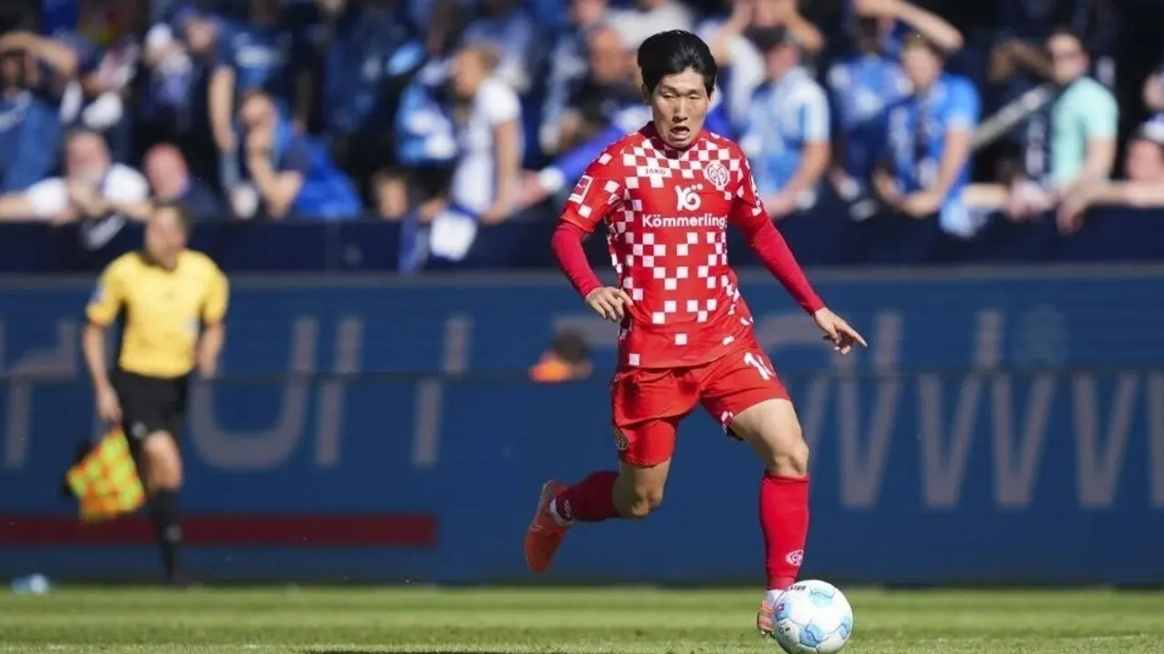 Hong Hyun-Seok là ai