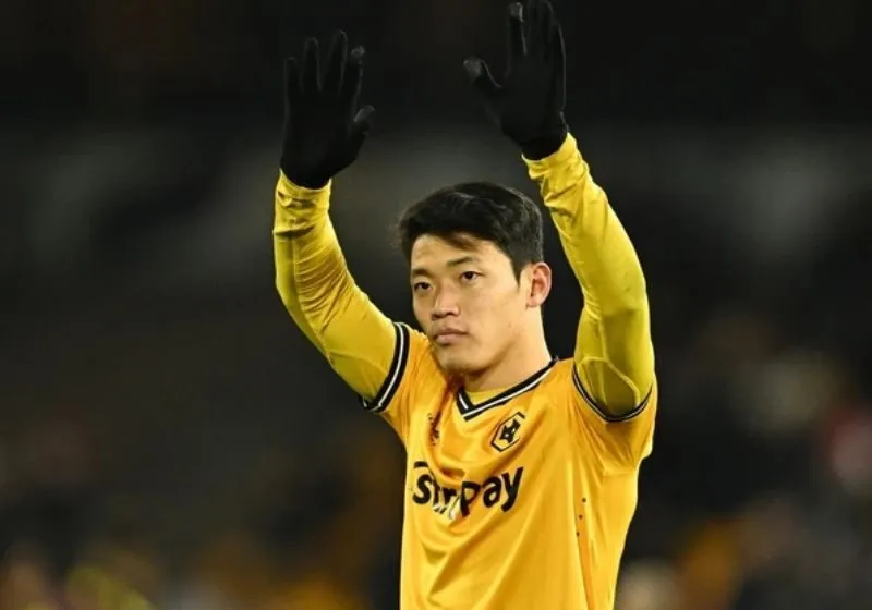 hwang hee-chan wolves