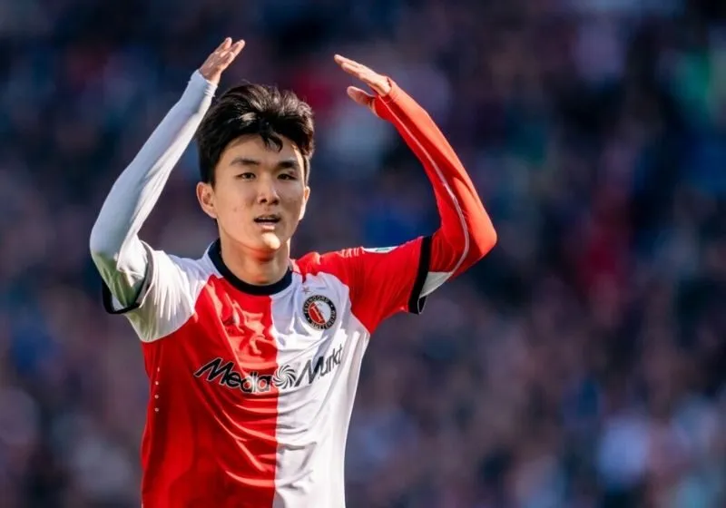 cầu thủ Hwang In-Beom