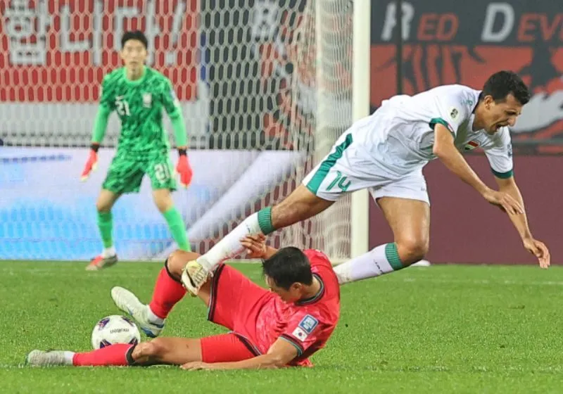 tiền vệ park yong-woo