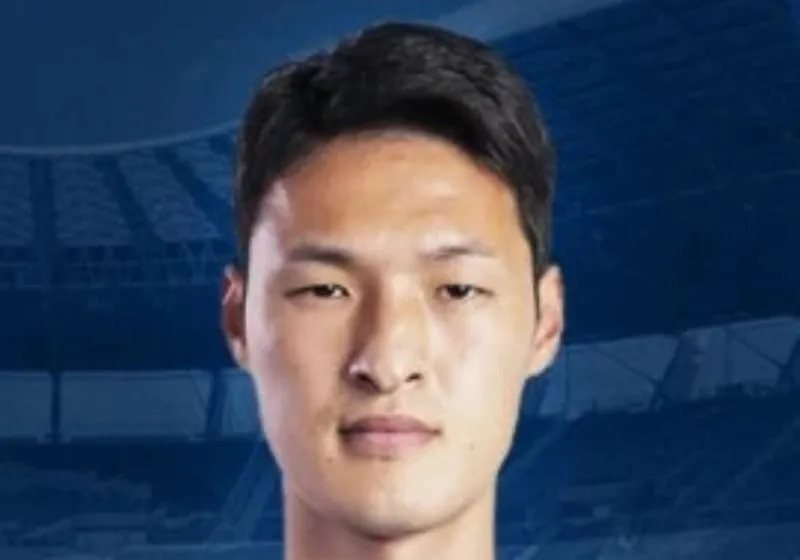 cầu thủ park yong-woo