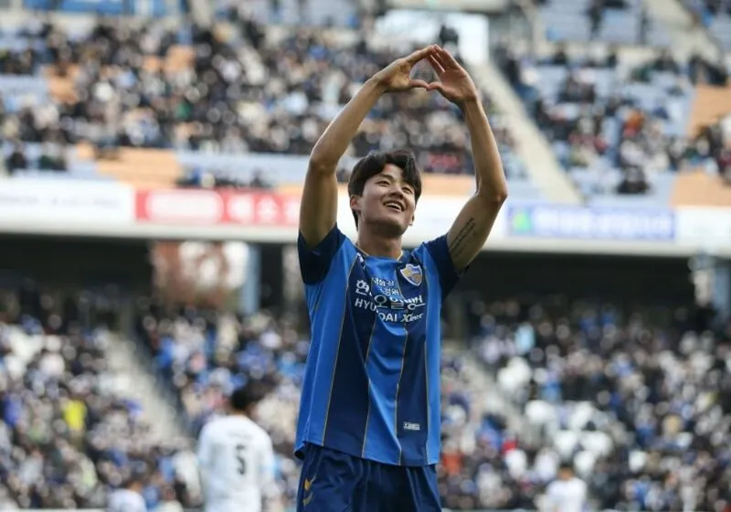 cầu thủ Seol Young-Woo